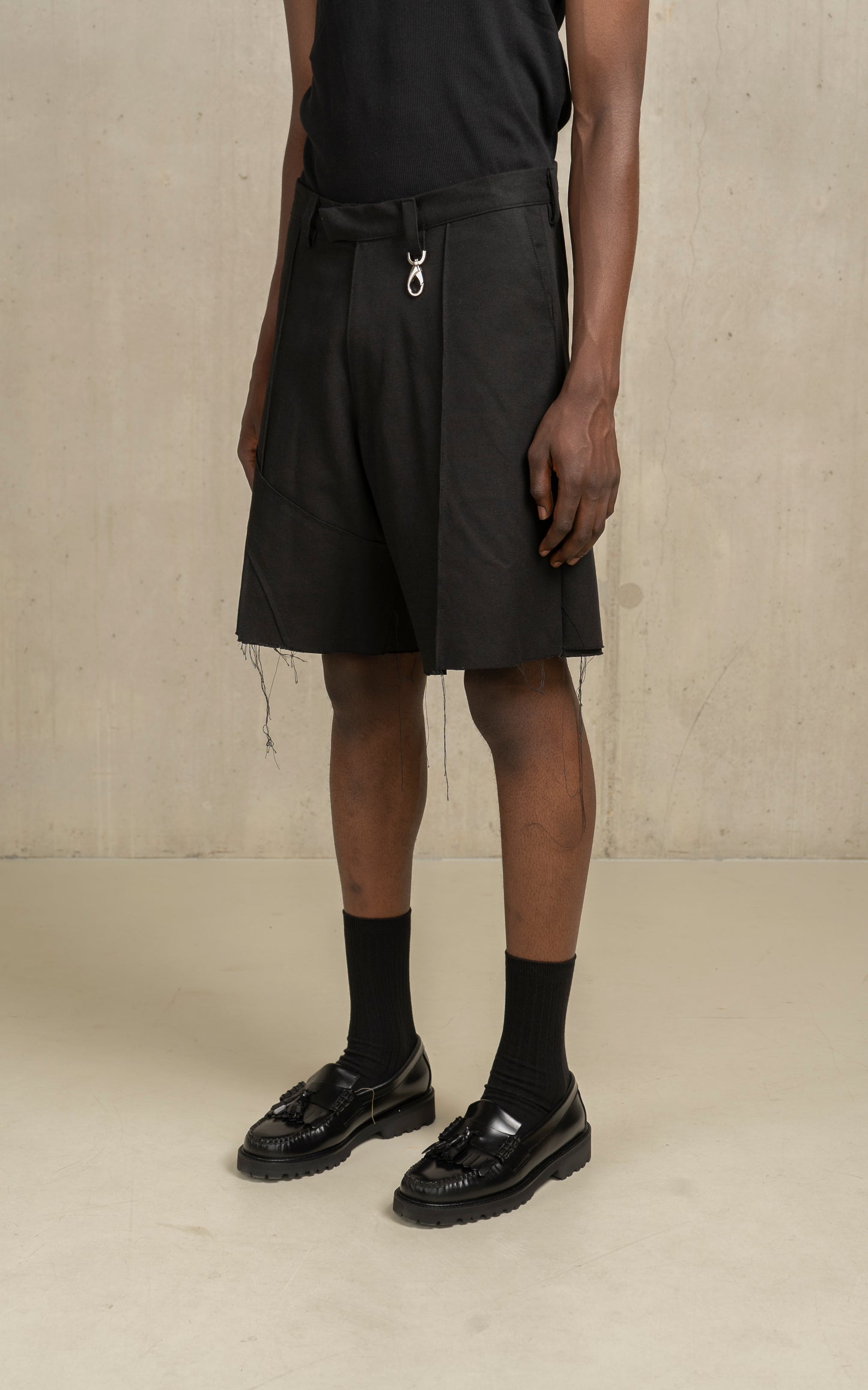 Overlapping pantalon short