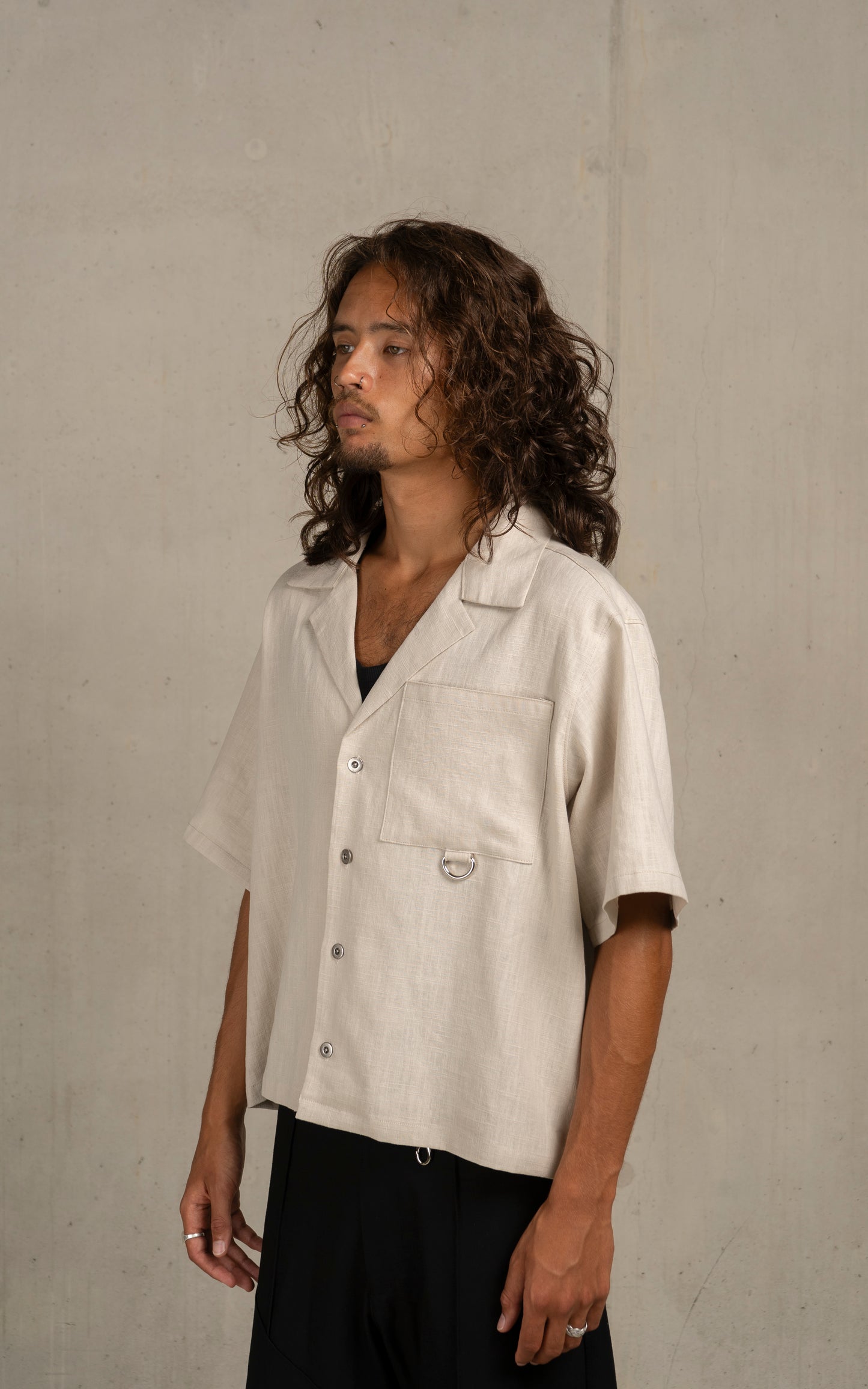 Linen shortsleeved shirt