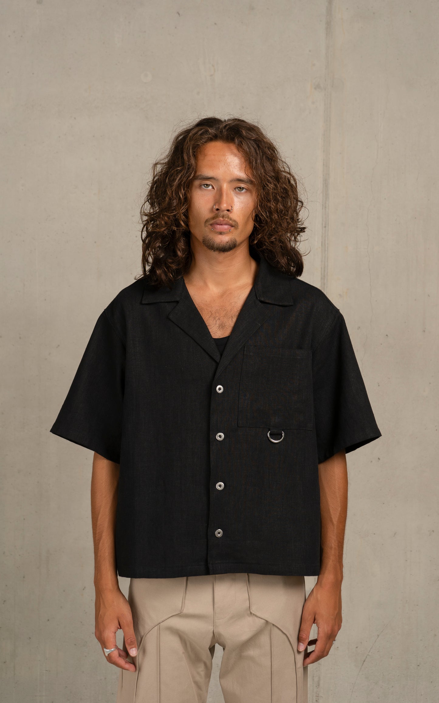 Linen shortsleeved shirt