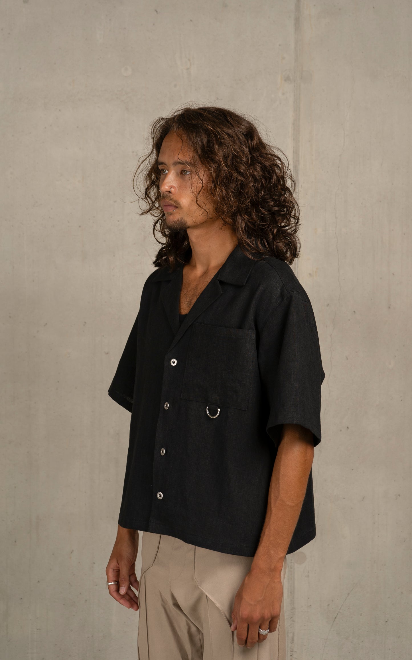 Linen shortsleeved shirt